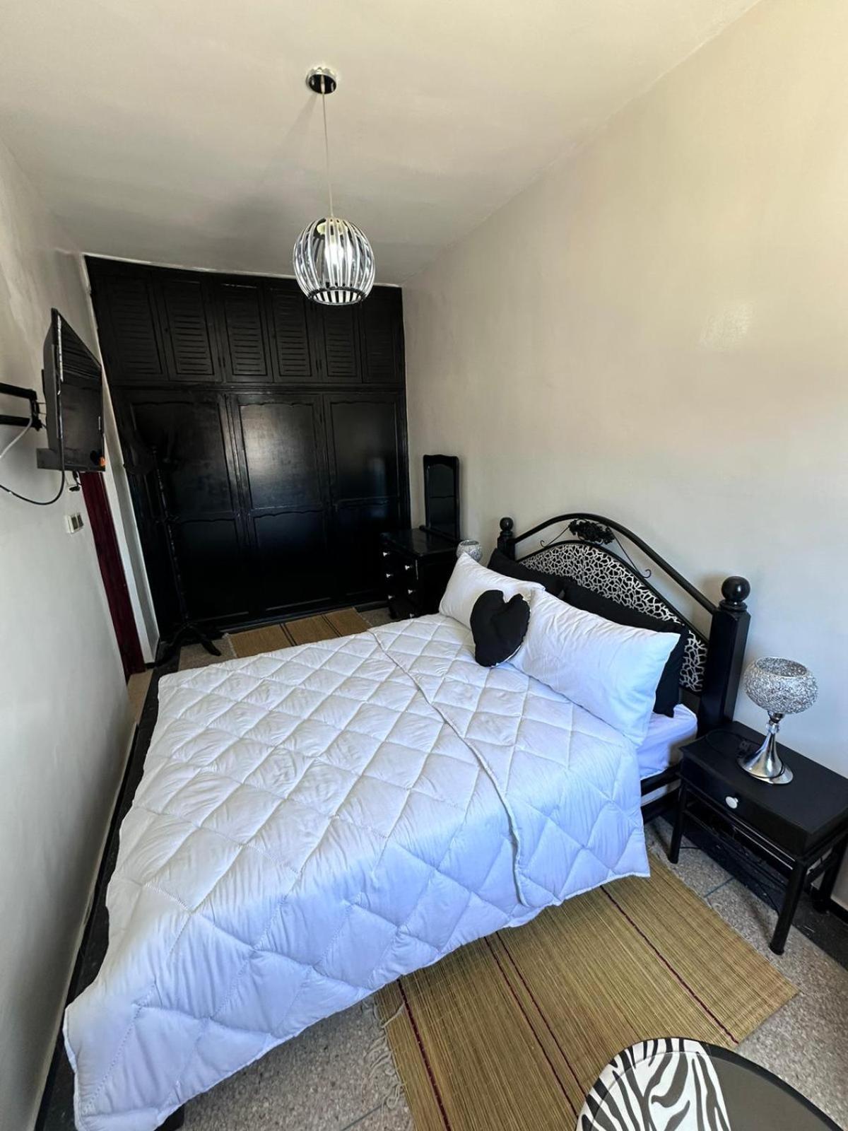 Anza Haven Surf House Bed and Breakfast Agadir Buitenkant foto